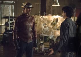 The Flash -- "Flash of Two Worlds" -- Image FLA202A_0326b -- Pictured (L-R): Teddy Sears as Jay Garrick and Kett Turton as Eddie Slick -- Photo: Cate Cameron/The CW -- é 2015 The CW Network, LLC. All rights reserved.